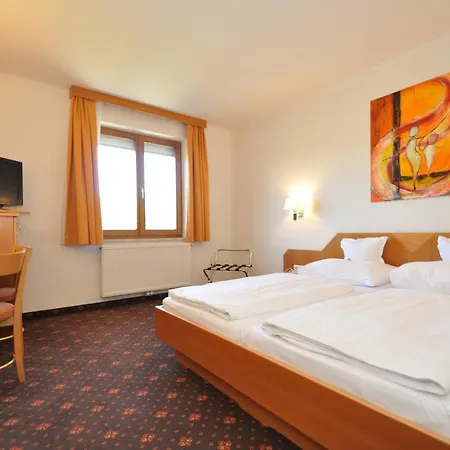 Hotel-restaurant Teuschler-mogg 3* Bad Waltersdorf